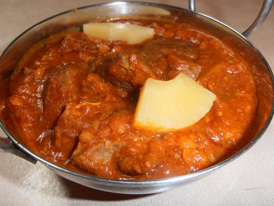 Lamb Dhansak (hot)