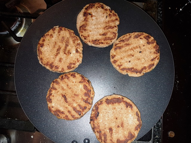 Chicken Tikka Burgers (6).jpg